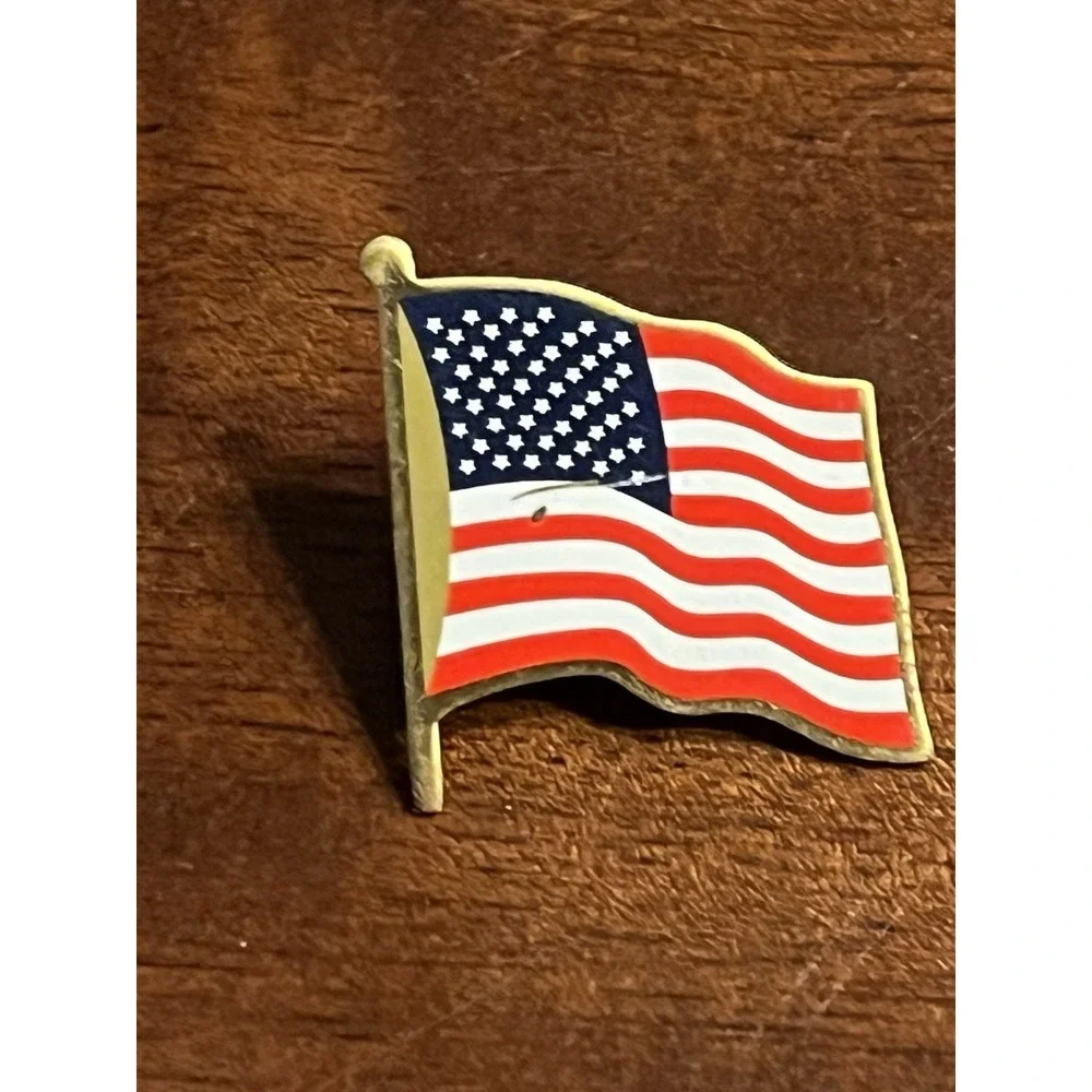 Vintage US Military & Patriotic Pin Lot - Army Insignia, VFW Post #1, 92 Olympic